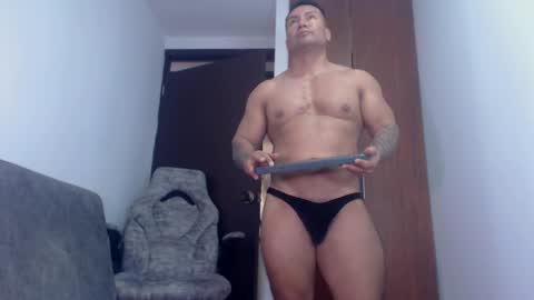 Snapshot of dammuscle chatting on 06.02.26 dammuscle online show from 06.02.26