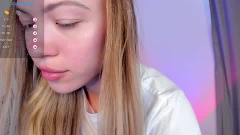 Snapshot of damn_cutie chatting on 05.13.26 Tiana online show from 05.13.26