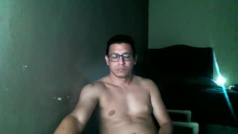 DamnSexy0102 online show from 12.23.25