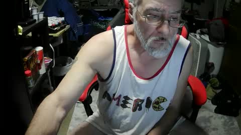 Snapshot of dan137111 chatting on 05.26.26 dan137111 online show from 05.26.26
