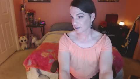 Snapshot of dan4romearth chatting on 12.24.24 Dani L Kryze online show from 12.24.24