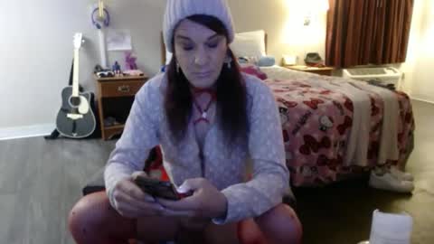Snapshot of dan4romearth chatting on 01.25.25 Dani L Kryze online show from 01.25.25