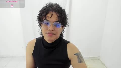 Snapshot of dan_blous chatting on 02.12.26 Diane Blosson online show from 02.12.26