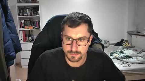 King Dan online show from 12.08.24