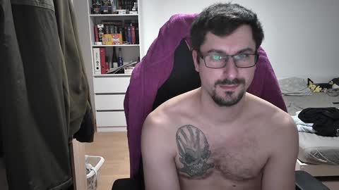 King Dan online show from 02.04.25