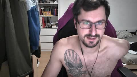 King Dan online show from 02.05.25