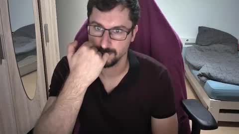 King Dan online show from 09.08.25