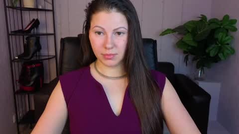 Dana Dom online show from 04.14.26