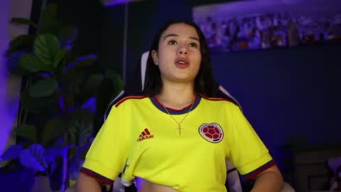 Snapshot of danaa_rousee_ chatting on 06.18.26 Dana Rouse online show from 06.18.26