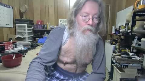 Snapshot of danagm chatting on 12.20.24 Dana online show from 12.20.24