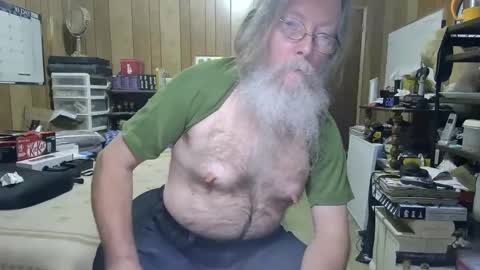 Snapshot of danagm chatting on 12.21.24 Dana online show from 12.21.24