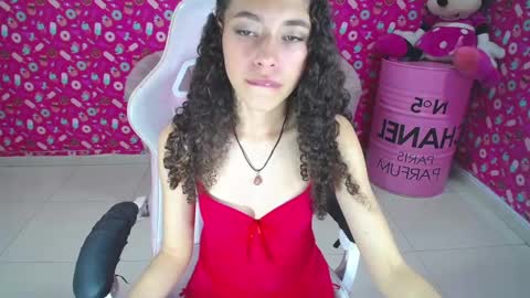 Snapshot of danatella_a chatting on 02.13.25 Danatella online show from 02.13.25