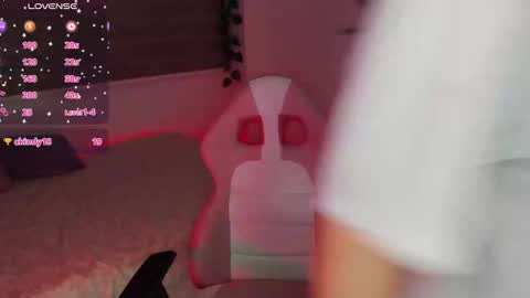 danay_01 online show from 10.23.25