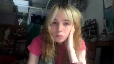 Snapshot of danceissexisbeauty2 chatting on 12.01.25 Your submissive patient online show from 12.01.25