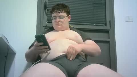 Snapshot of danchub31 chatting on 10.02.25 danchub31 online show from 10.02.25