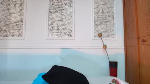 Danella Houston online show from 09.20.25