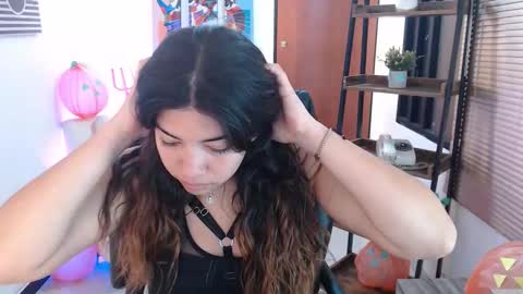 Snapshot of dangel_noir6 chatting on 10.31.25 Veronica online show from 10.31.25