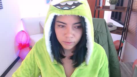 Snapshot of dangel_noir6 chatting on 11.15.25 Veronica online show from 11.15.25