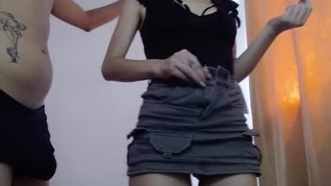 Ela and Santi online show from 10.23.25