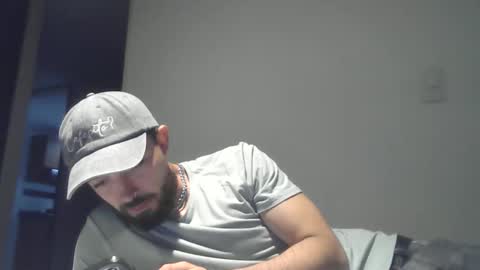 dani3l9905 online show from 10.26.25