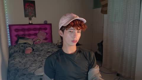 Snapshot of dani_dancer chatting on 12.20.25 Dani Dancer online show from 12.20.25