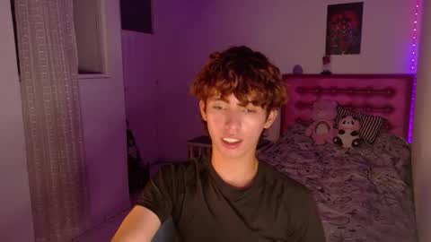 Snapshot of dani_dancer chatting on 01.06.26 Dani Dancer online show from 01.06.26