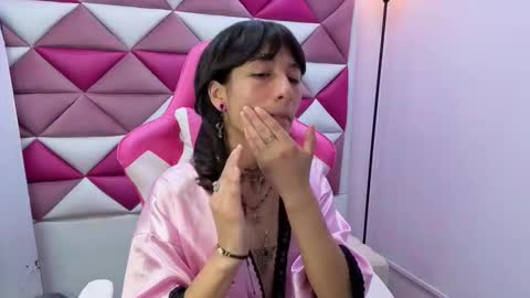 Snapshot of dani_dream chatting on 02.17.26 dani_dream online show from 02.17.26