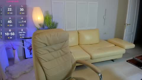 Snapshot of dani_kittys chatting on 05.30.26 dani_kittys online show from 05.30.26