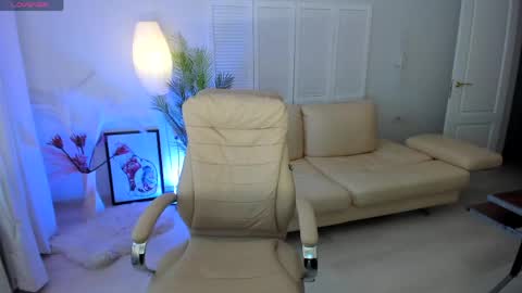 Snapshot of dani_kittys chatting on 06.05.26 dani_kittys online show from 06.05.26