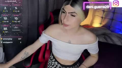 Snapshot of dani_lovet1 chatting on 05.19.26 dani online show from 05.19.26