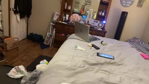 Snapshot of danidragon69 chatting on 12.20.24 Dani Dragon online show from 12.20.24