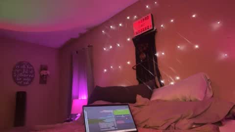 Snapshot of danidragon69 chatting on 01.10.25 Dani Dragon online show from 01.10.25