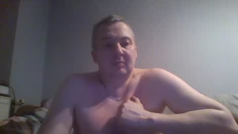 Snapshot of daniel0028 chatting on 01.01.25 dan online show from 01.01.25