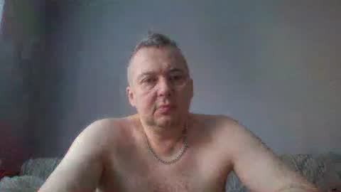 Snapshot of daniel0028 chatting on 01.19.25 dan online show from 01.19.25