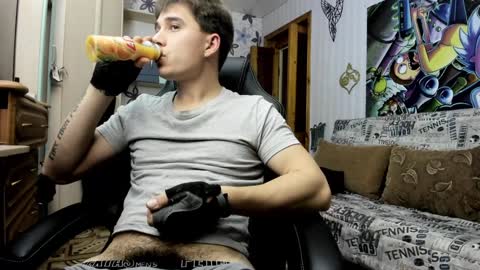 Snapshot of daniel_like chatting on 12.21.24 Just Ben online show from 12.21.24