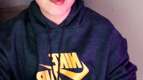 daniel_ruis16 online show from 12.14.24