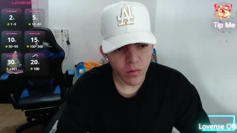 Snapshot of daniel_vargas5 chatting on 12.20.24 Daniel online show from 12.20.24