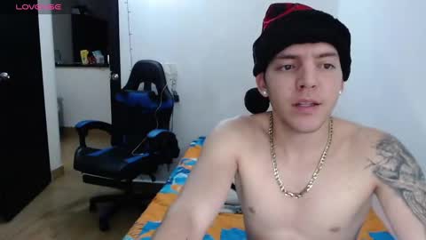 Snapshot of daniel_vargas5 chatting on 12.22.24 Daniel online show from 12.22.24