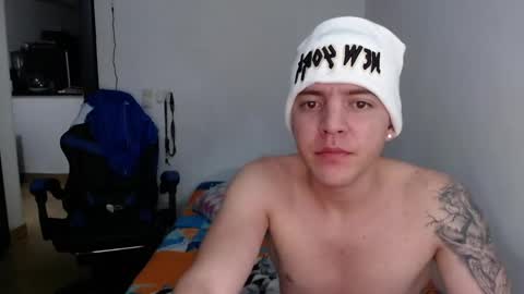 Snapshot of daniel_vargas5 chatting on 12.29.24 Daniel online show from 12.29.24