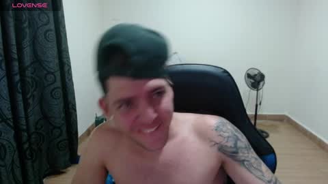 Snapshot of daniel_vargas5 chatting on 02.25.25 Daniel online show from 02.25.25