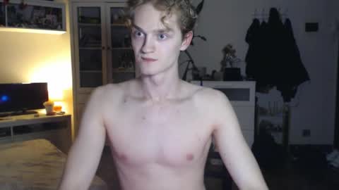 Snapshot of daniel_yumm chatting on 04.17.26 Daniel online show from 04.17.26