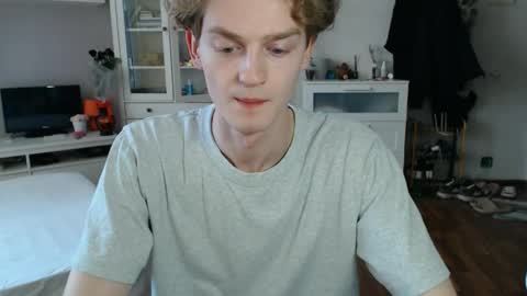 Snapshot of daniel_yumm chatting on 04.30.26 Daniel online show from 04.30.26