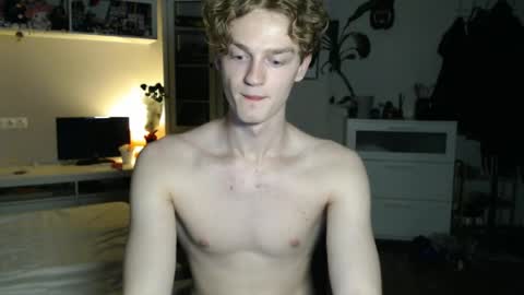 Snapshot of daniel_yumm chatting on 05.01.26 Daniel online show from 05.01.26