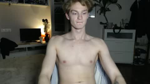 Snapshot of daniel_yumm chatting on 05.11.26 Daniel online show from 05.11.26