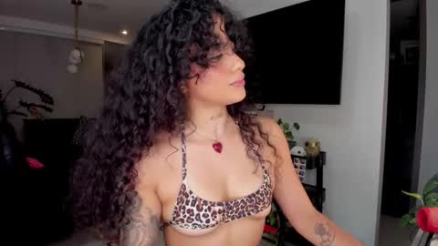 daniela_arenas online show from 11.21.25