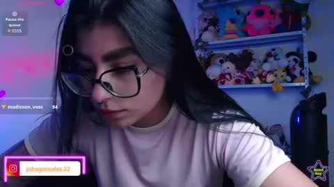 Snapshot of daniela_cute22 chatting on 07.17.26 DANIELA online show from 07.17.26