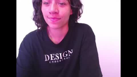 danielarivasth online show from 10.23.25