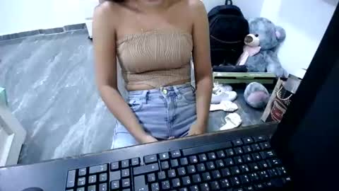 danielaa_foxx online show from 06.11.26
