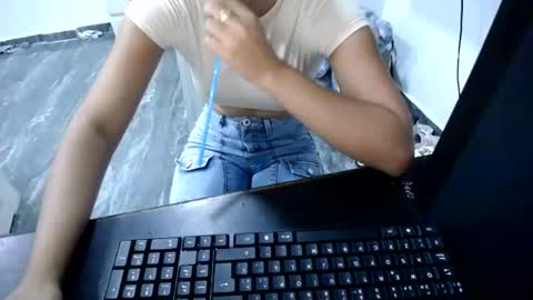 danielaa_foxx online show from 07.01.26