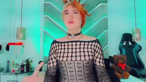 Snapshot of danielaadamss chatting on 01.22.25 Daniela online show from 01.22.25